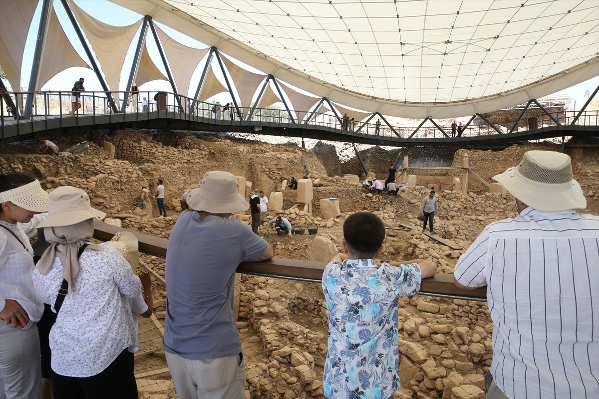 Şanlıurfa'da "Taş Tepeler Projesi" kapsamında, aralarında Göbeklitepe ve Karahantepe'nin de...