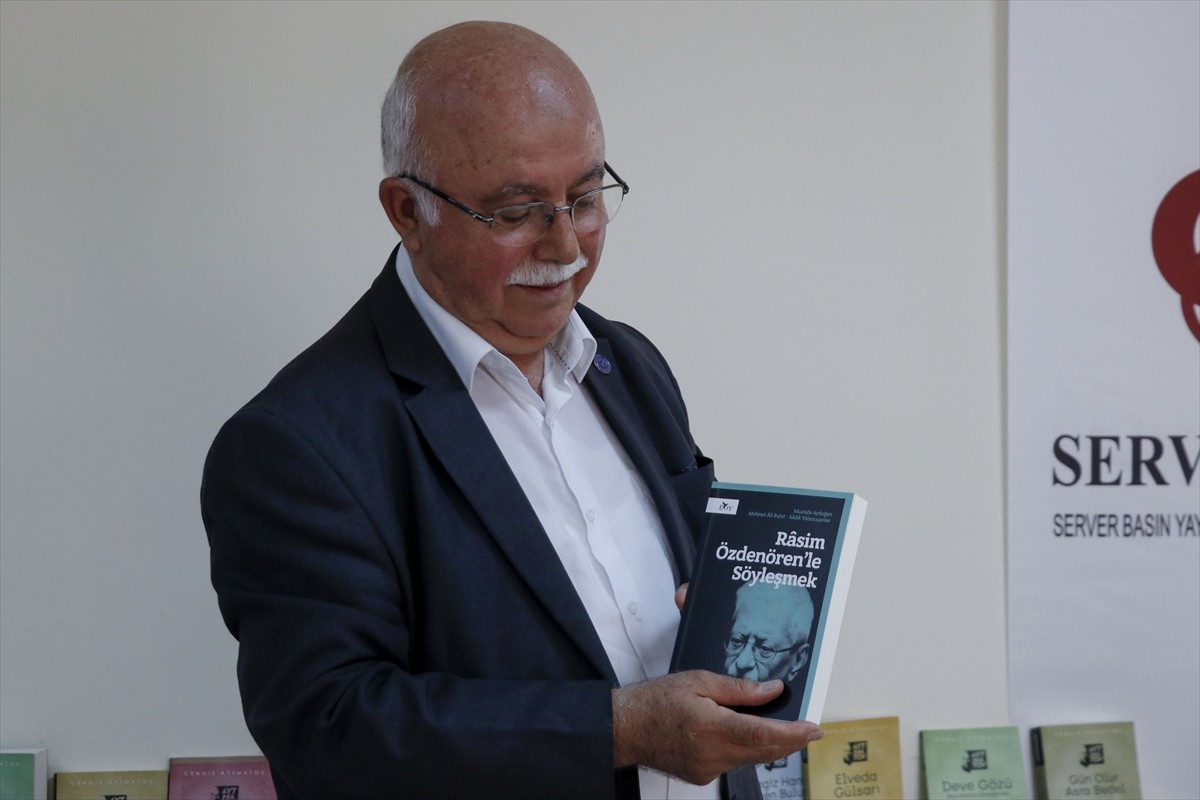 Server Basın Yayın İlim ve Sosyal Dayanışma Vakfı tarafından hayat geçirilen Kitap Okuma...