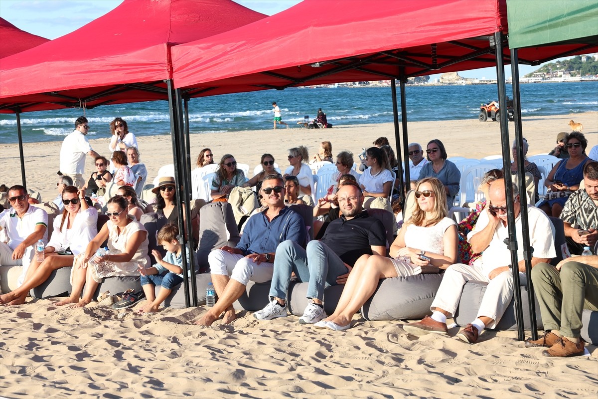 Şile Belediyesi tarafından düzenlenen "35. Uluslararası Şile Bezi Kültür ve Sanat Festivali"...