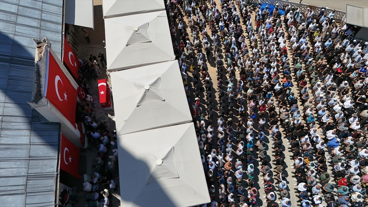 Şırnak'ta görevi sırasında geçirdiği rahatsızlık sonucu şehit olan Jandarma Astsubay Kıdemli Çavuş...