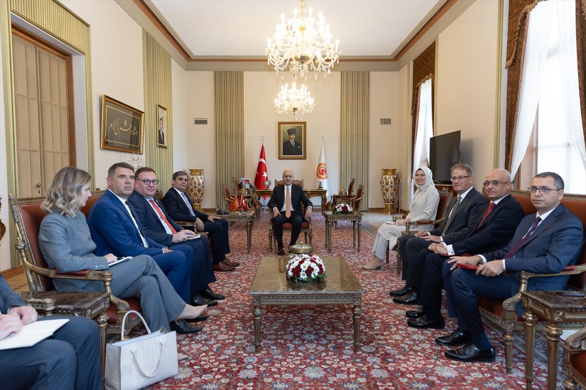 TBMM Başkanı Numan Kurtulmuş, Karadağ Başbakan Yardımcısı ve Dışişleri Bakanı Ervin İbrahimovic'i...