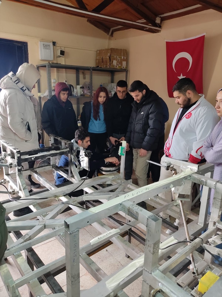 TEKNOFEST Havacılık, Uzay ve Teknoloji Festivali'nde geçen yıl Türkiye 3'üncüsü olan Eskişehir...