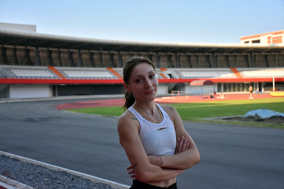 Trabzon'da iki yıl önce spor salonunda ağırlık çalıştığı sırada "180 kiloluk barın" düşmesi sonucu...