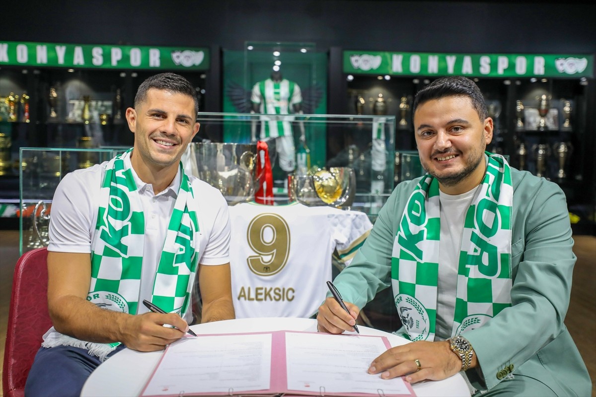 Trendyol Süper Lig ekiplerinden TÜMOSAN Konyaspor, Danijel Aleksic ile Nikola Boranijasevic'i...