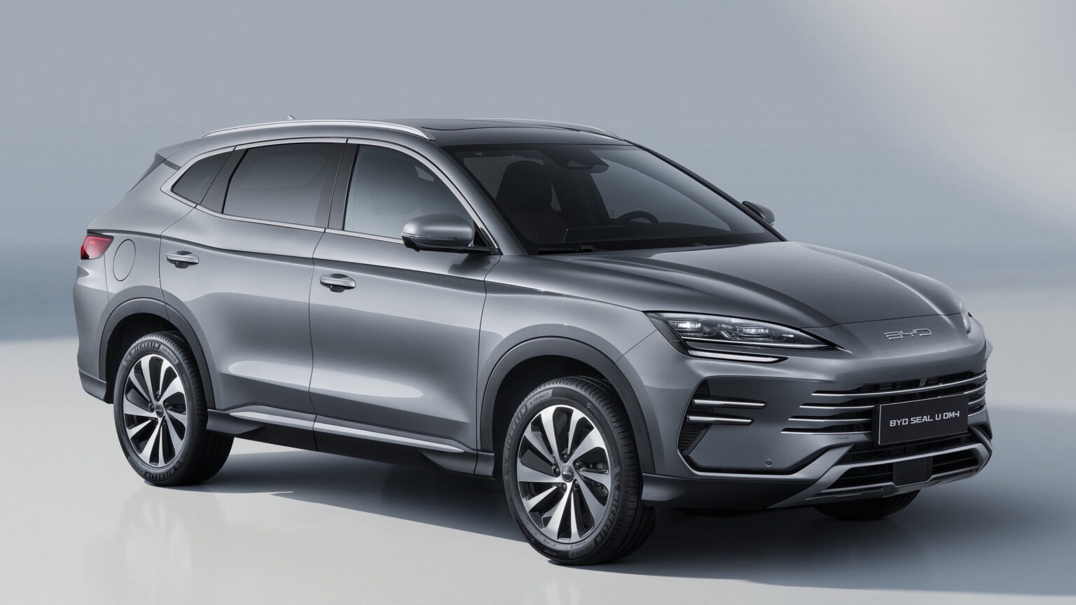 Türkiye'de Uygun Fiyatlı 520 KM Menzilli Elektrikli SUV Satışa Çıkıyor