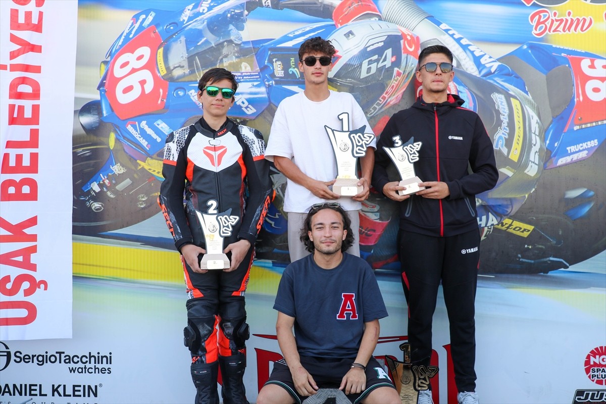Türkiye Motosiklet Federasyonunca (TMF) Uşak'ta düzenlenen Türkiye Süpermoto Şampiyonası'nın...