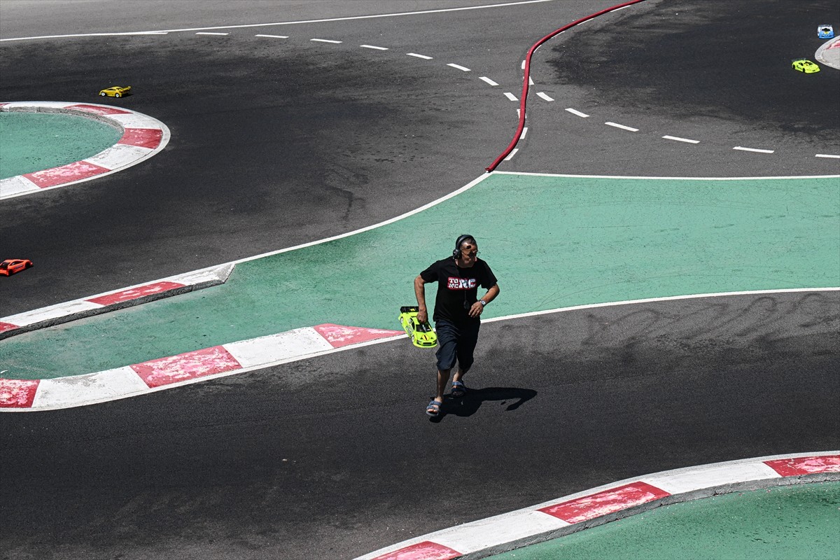 Türkiye Onroad Şampiyonasının (TORC) üçüncü etabı Afyonkarahisar'da gerçekleştirildi. Yaklaşık 40...