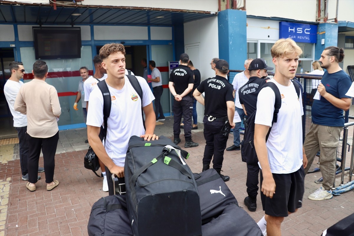 UEFA Avrupa Ligi 3. eleme turu ilk maçında yarın Trabzonspor ile karşılaşacak Avusturya'nın Rapid...