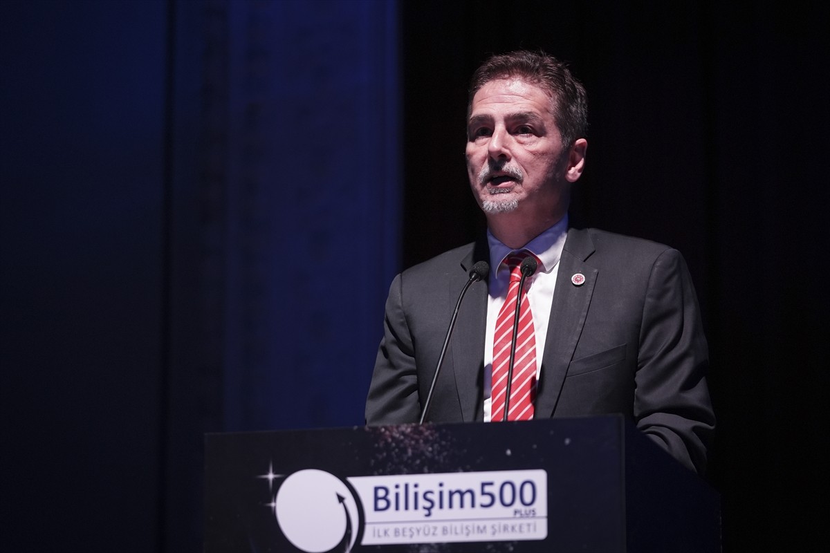 Ulaştırma ve Altyapı Bakan Yardımcısı Ömer Fatih Sayan, "Bilişim 500 Araştırma" sonuçlarının...