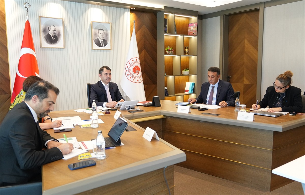 Çevre, Şehircilik ve İklim Değişikliği Bakanı Murat Kurum, Avustralya İklim Değişikliği ve Enerji...