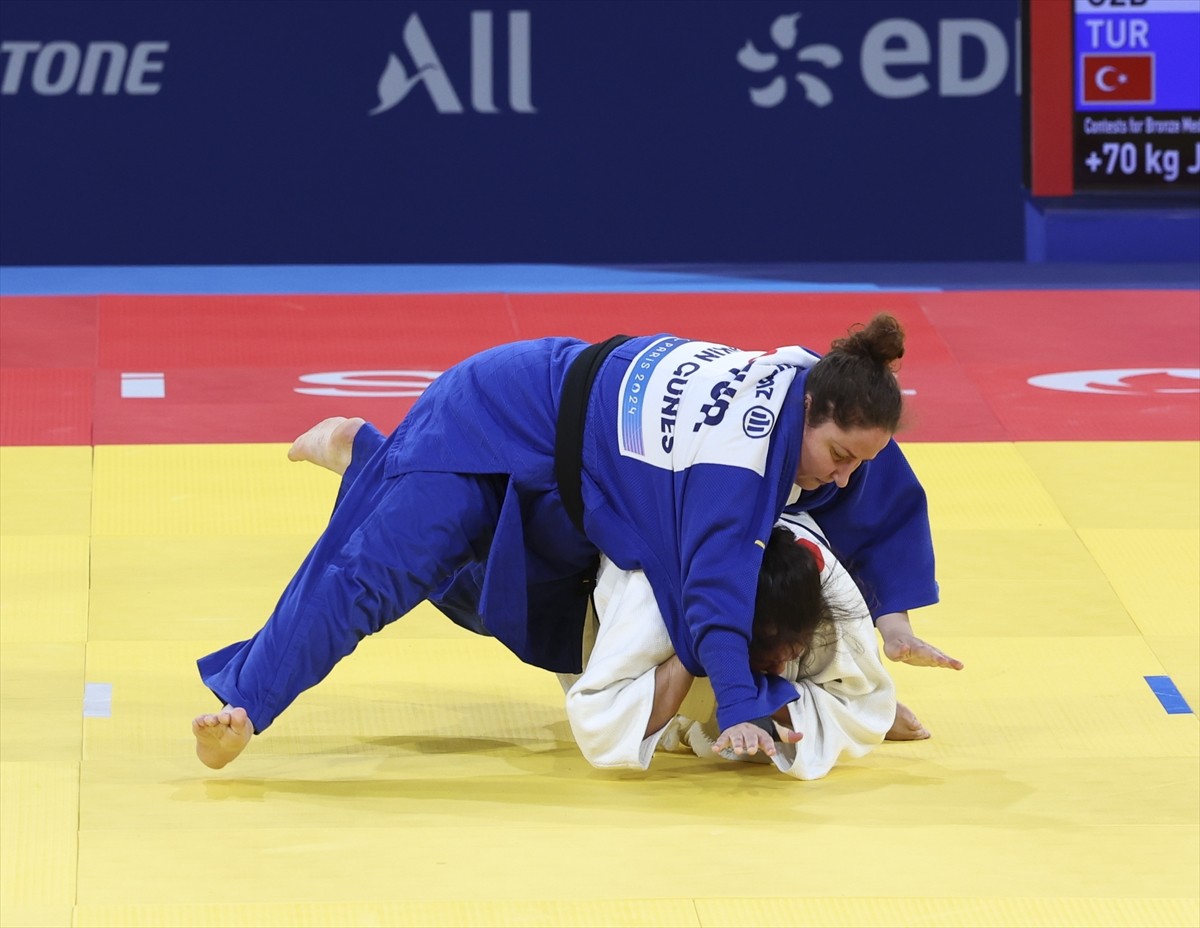 Paris 2024 Paralimpik Oyunları&#039;nda judoda kadınlar +70 kilo J1 kategorisinde Nazan Akın Güneş...