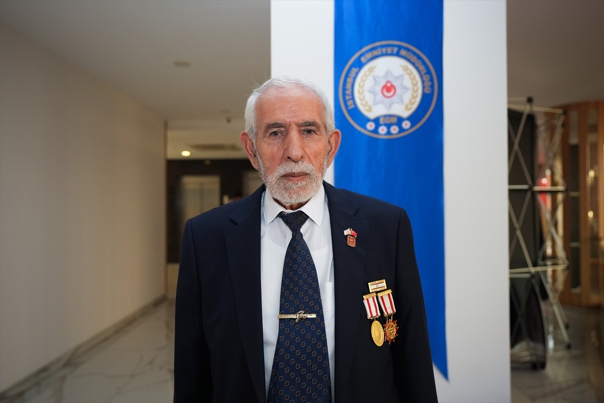 Tuzla'da, "19 Eylül Gaziler Günü" dolayısıyla program düzenlendi. Programa İstanbul Emniyet Müdürü...