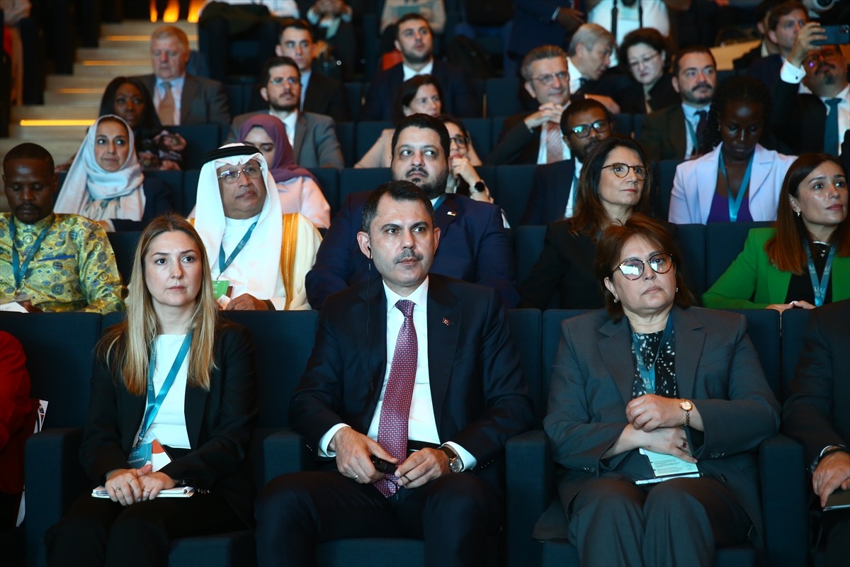 Bakü'de, Azerbaycan'ın 11-22 Kasım tarihlerinde ev sahipliği yapacağı Birleşmiş Milletler (BM)...