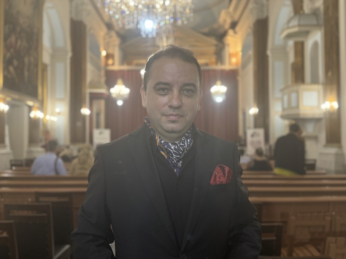 Kuzey Makedonya'nın ünlü kadın korosu "Menada", Beyoğlu Surp Asdvadzadzin Ermeni Katolik...