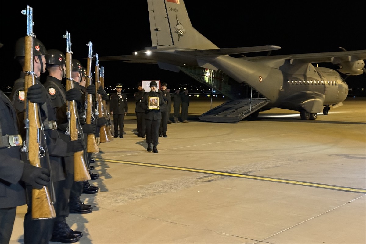 Pençe-Kilit Operasyonu bölgesinde bölücü terör örgütü mensuplarınca yapılan taciz atışı sonucu...
