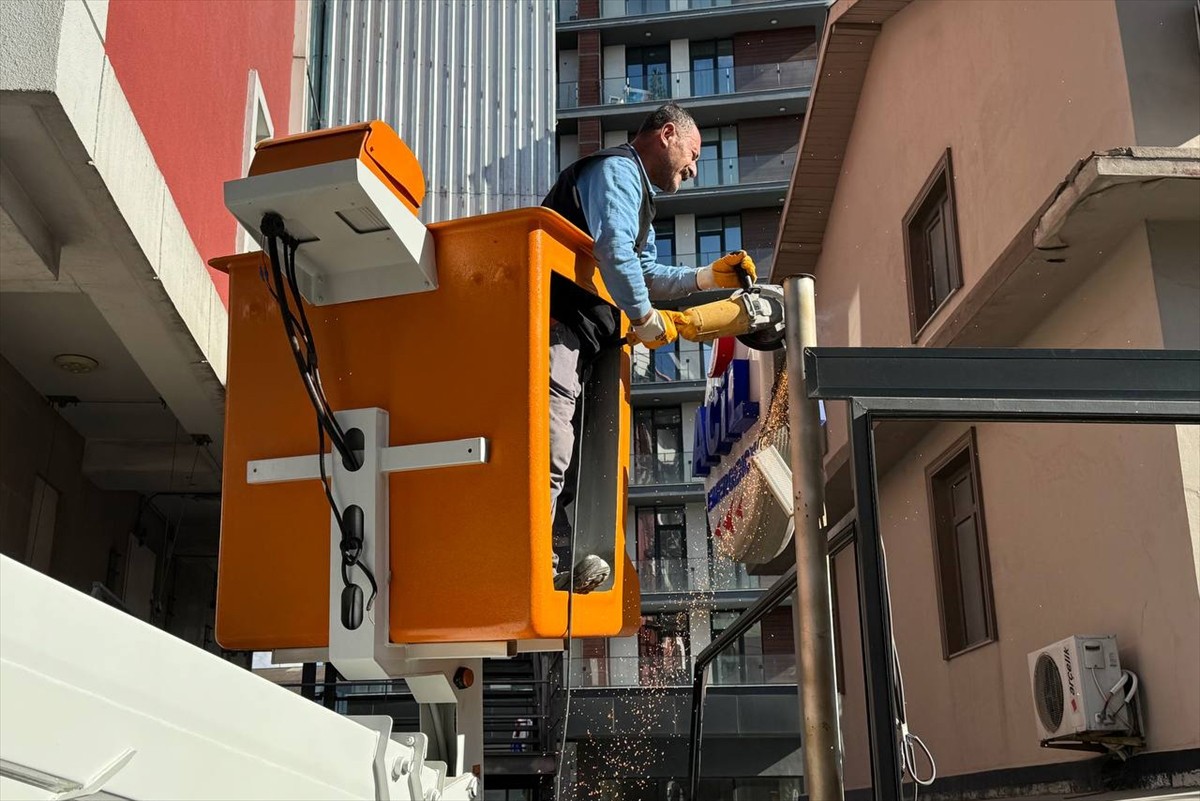 "Yenidoğan çetesi"ne ilişkin soruşturmada adı geçen ve ruhsatı iptal edilen hastanelerdeki...