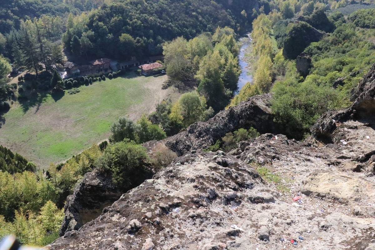 Yalova'nın Altınova ilçesinde geçen yıl ocak ayında karısını yaklaşık 20 metre yükseklikteki...