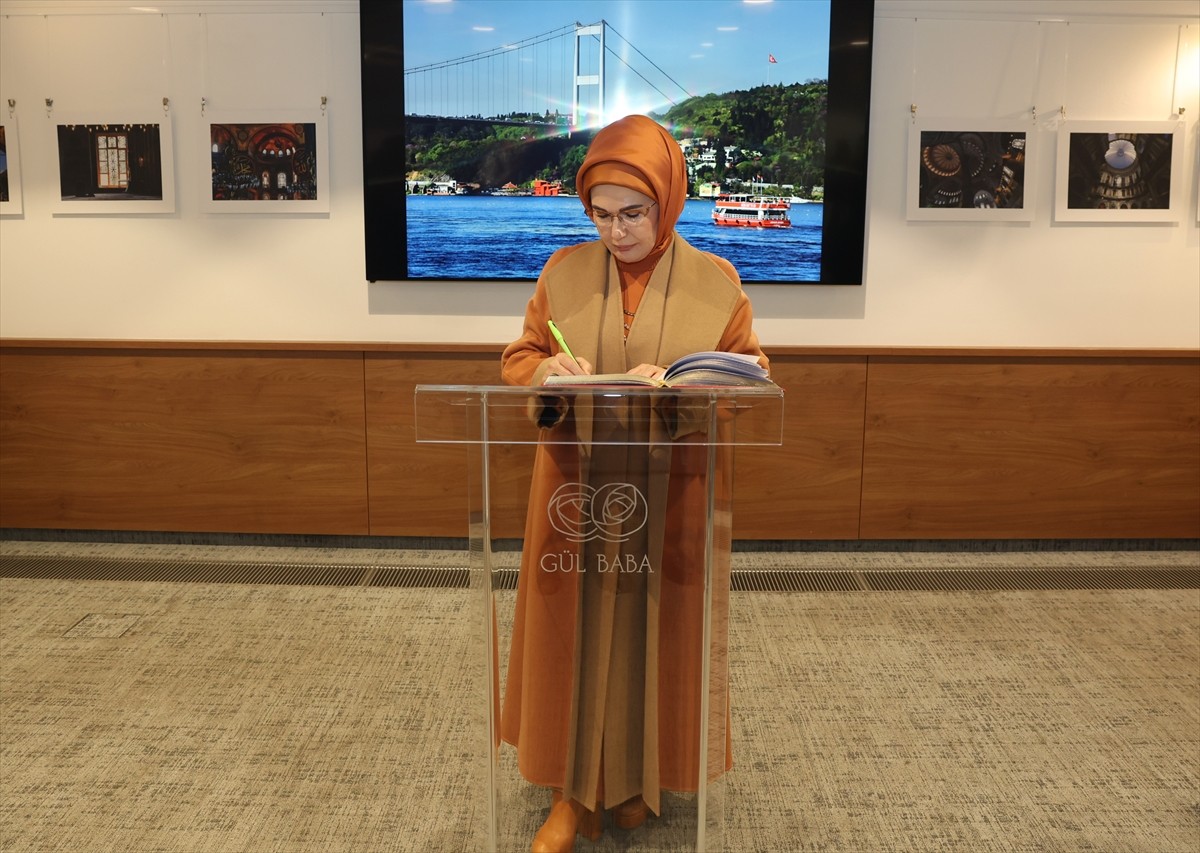 Cumhurbaşkanı Recep Tayyip Erdoğan'ın eşi Emine Erdoğan, Macaristan'ın başkenti Budapeşte de yer...