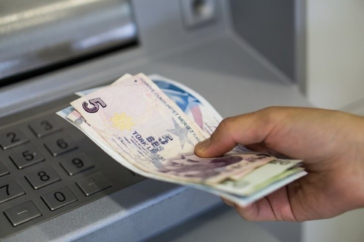 Emeklilere 2025 Ocak Zammı Konusunda Uzman Uyarısı: 'Sıfır Zam' Riski