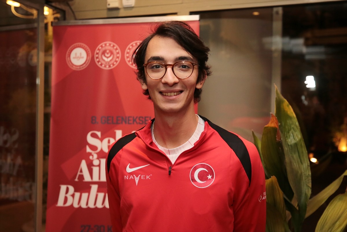 Olimpiyat ve dünya şampiyonu milli okçu Mete Gazoz, 2025 yılının eylül ayında Güney Kore'de...