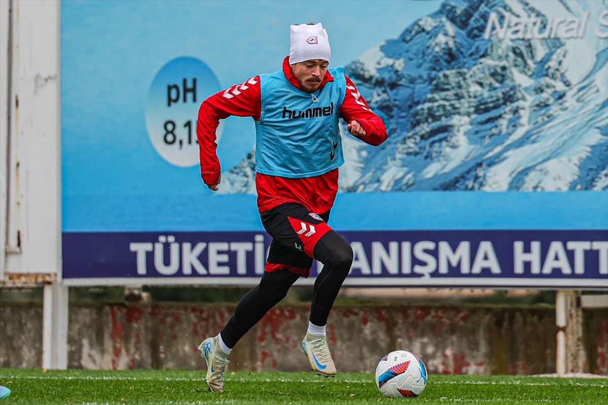 Reeder Samsunspor, Trendyol Süper Lig'in 14. haftasında 30 Kasım Cumartesi günü sahasında Sipay...