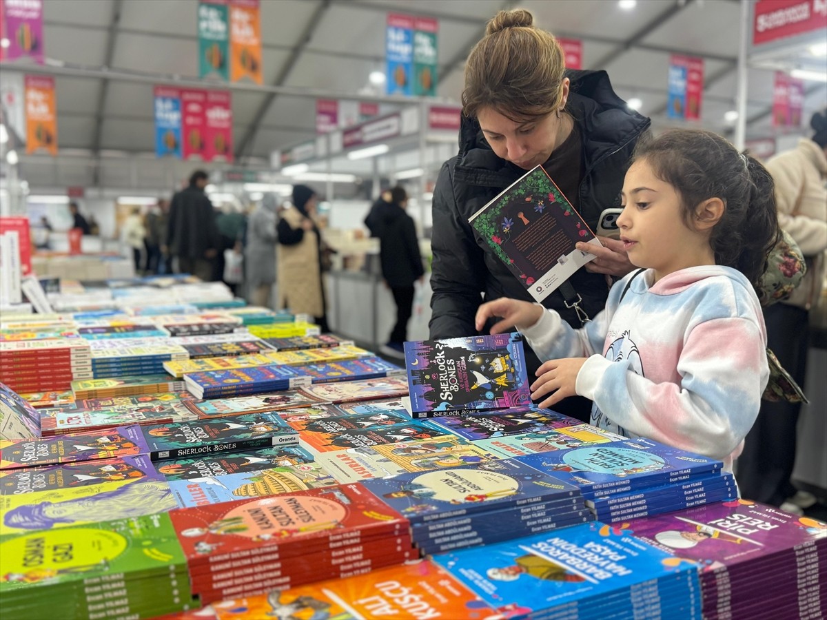 Ümraniye Belediyesinin bu yıl "Kitap Vakti Geldi" teması ile düzenlediği "5. Ümraniye Kitap...