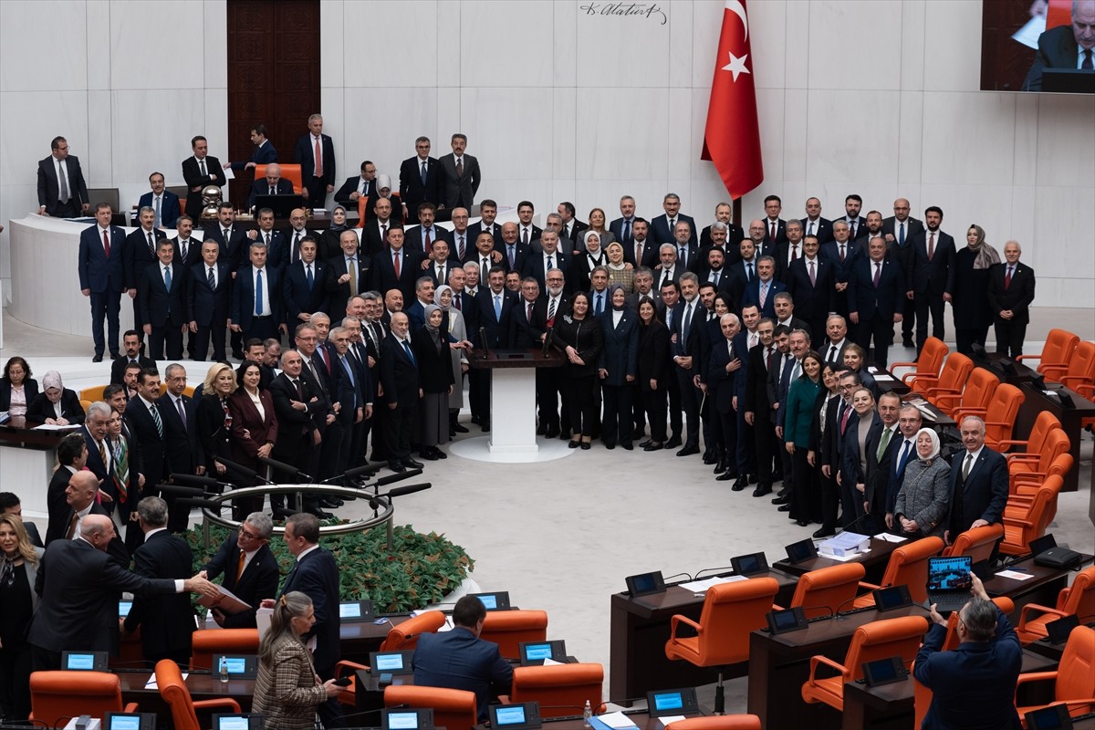 2025 Yılı Merkezi Yönetim Bütçe Kanunu Teklifi ile 2023 Yılı Merkezi Yönetim Kesin Hesap Kanunu...