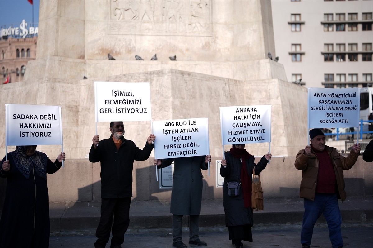 Ankara Büyükşehir Belediyesi iştiraki ANFA'dan haksız şekilde çıkarıldıklarını öne süren bir grup...