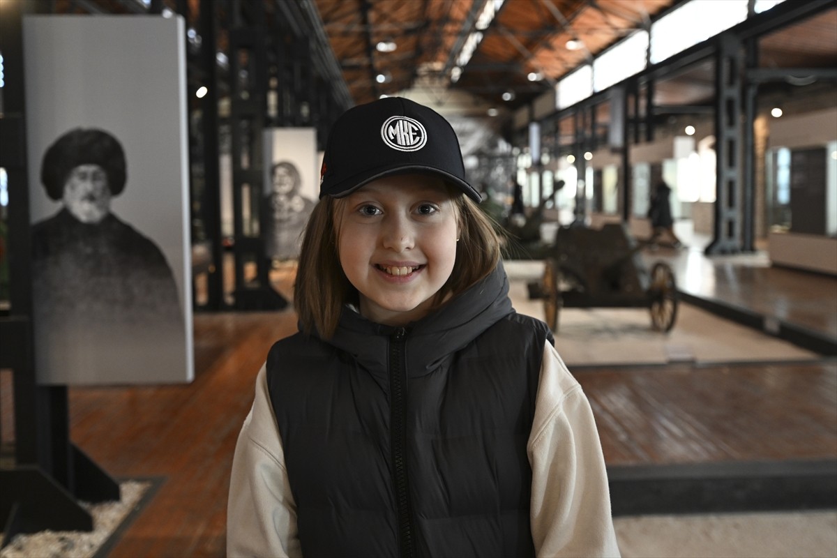 Başkentte 100'ü aşkın ilkokul öğrencisi ve okul öncesi eğitim gören öğrenciler, Yerli Malı Haftası...