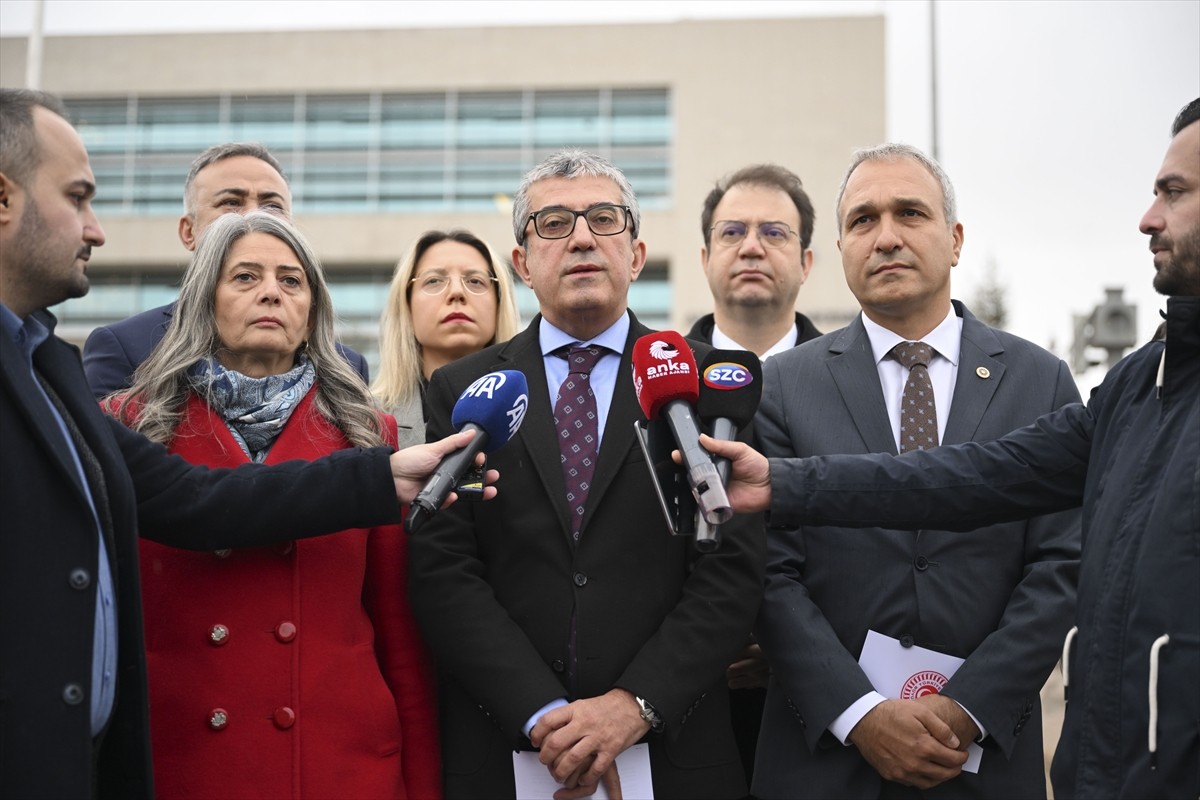 CHP, Öğretmenlik Mesleği Kanunu'nun yürürlüğünü durdurulması ve iptali istemiyle Anayasa...