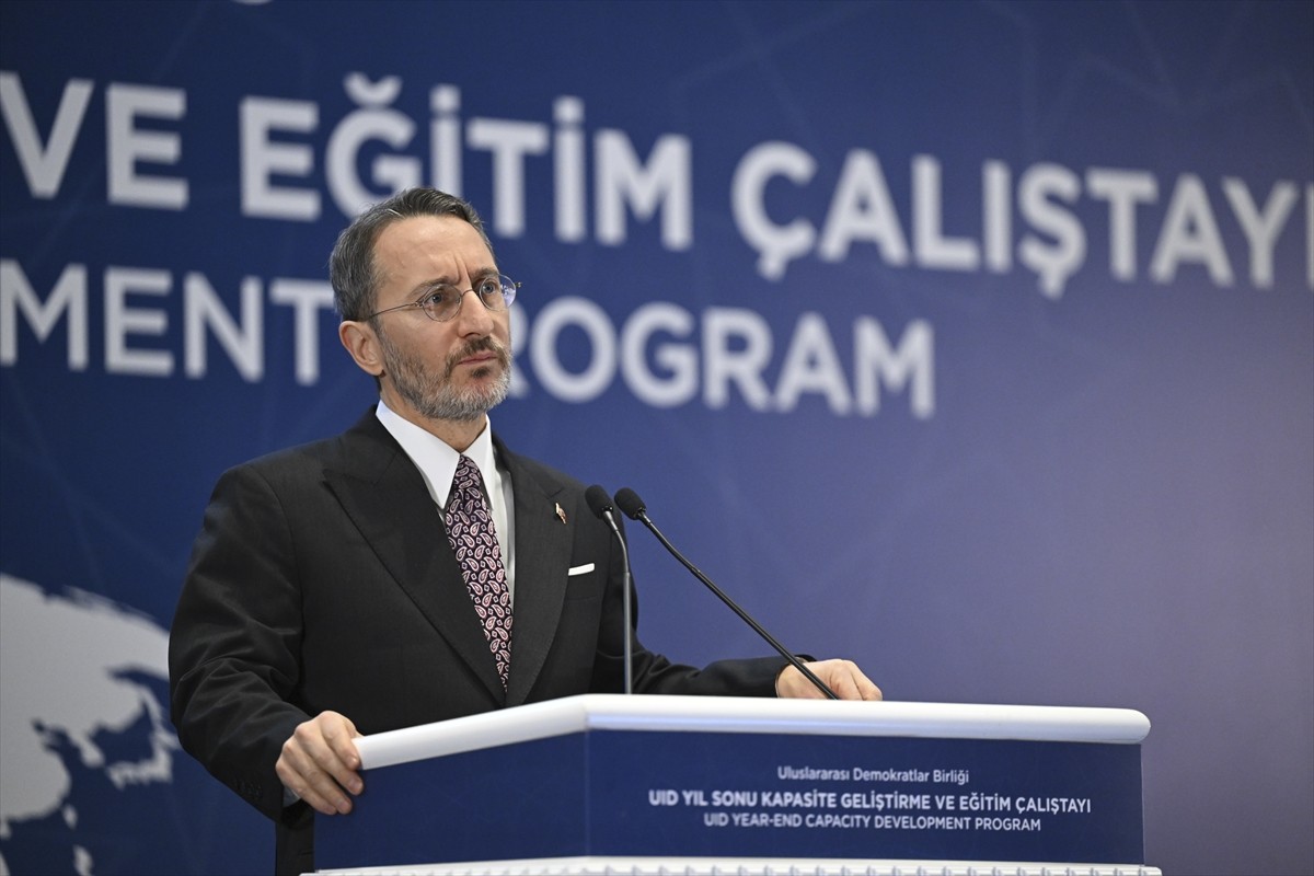 Cumhurbaşkanlığı İletişim Başkanı Fahrettin Altun, İstanbul'da bir otelde düzenlenen Uluslararası...