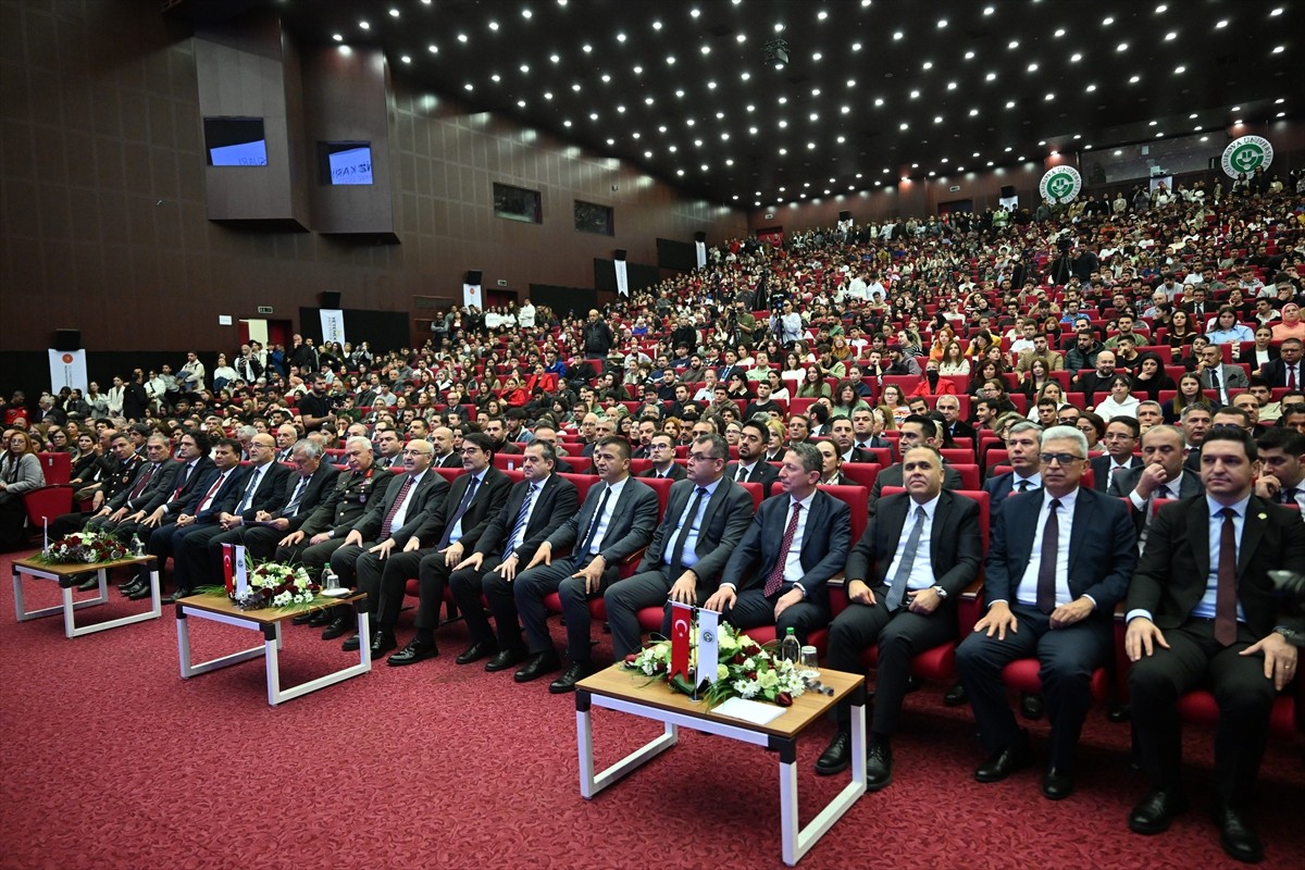 Cumhurbaşkanlığı İnsan Kaynakları Ofisinin koordinasyonunda, genç yetenekler ile iş dünyası...