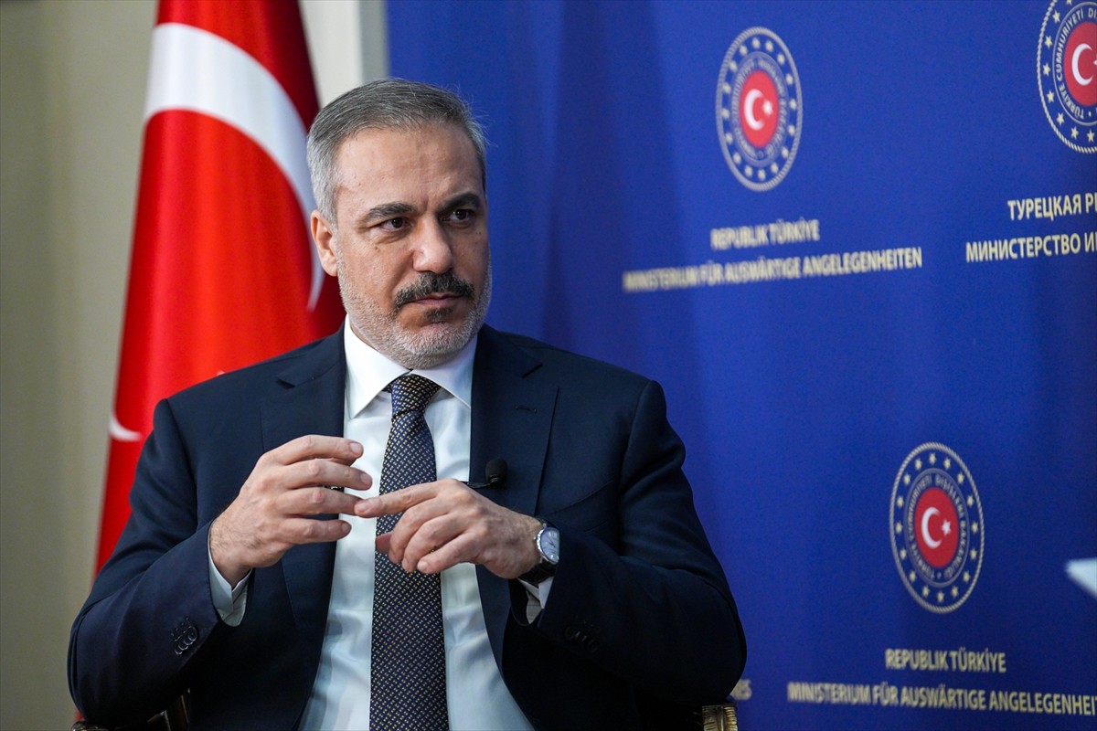 Dışişleri Bakanı Hakan Fidan, Fransa merkezli yayın kuruluşu France 24 kanalına güncel meselelere...