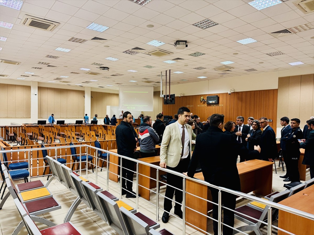 Diyarbakır'da 8 yaşındaki Narin Güran'ın öldürülmesine ilişkin tutuklu 4 sanığın ağırlaştırılmış...