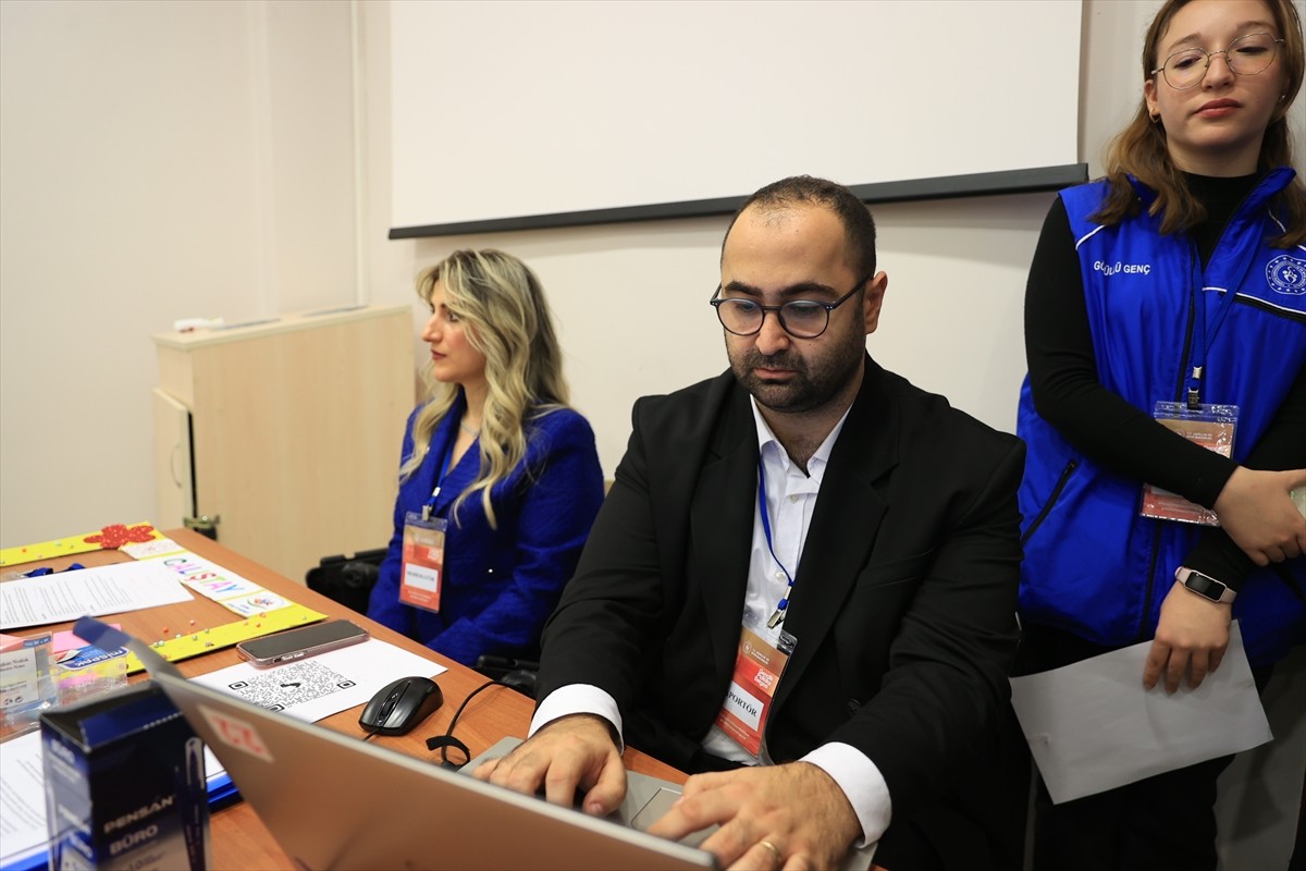 Edirne'de, Gençlik ve Spor Bakanlığınca "Gençlik Politika Belgesi Vizyon Çalıştayı" yapıldı....