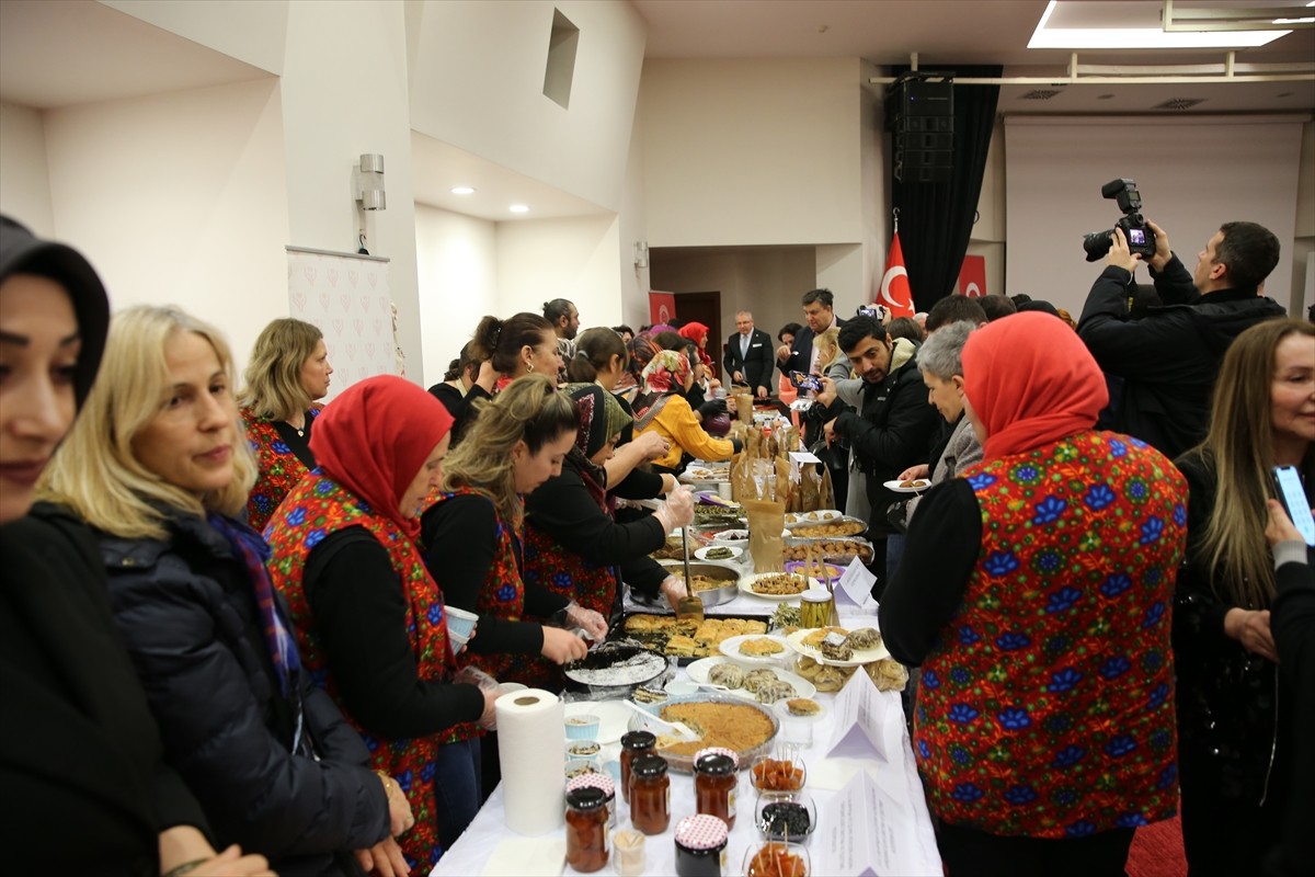 Edirne'de kadın kooperatifleri üyesi girişimci kadınlara tanıtım, pazarlama ve maliyet hesaplama...
