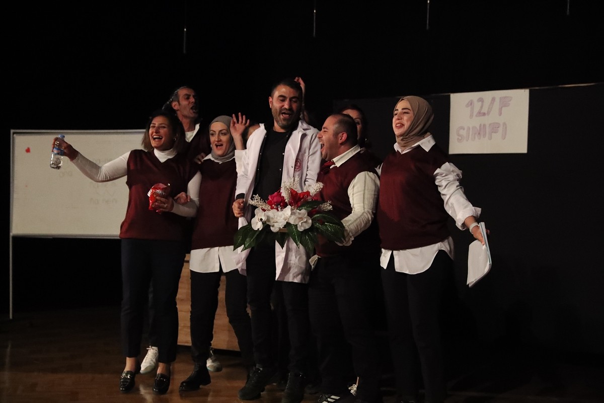 Erzincan'da, öğretmenler tarafından, gelirlerinin tamamı SMA Tip-1 hastası bebek için ayrılan...