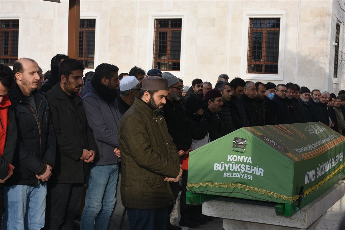 Erzurum'da ailesinin kayıp ihbarı yaptığı ve Karasu Nehri'nde ölü bulunan öğretmen Sabit Bülbül'ün...