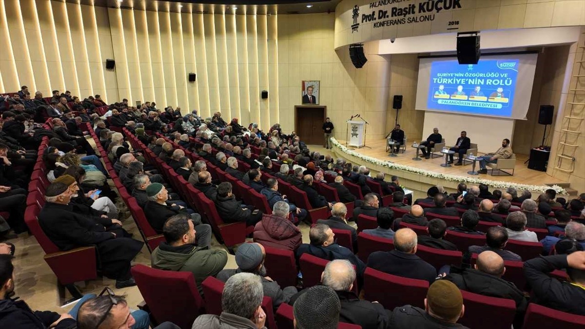 Erzurum'da "Suriye'nin Özgürlüğü ve Türkiye'nin Rolü" paneli gerçekleştirildi. Palandöken...