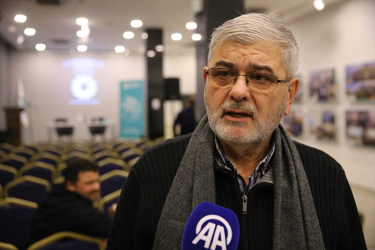 Eski Bosna Hersek Kayıp Kişiler Enstitüsü Başkanı ve insan hakları aktivisti Amor Masovic...