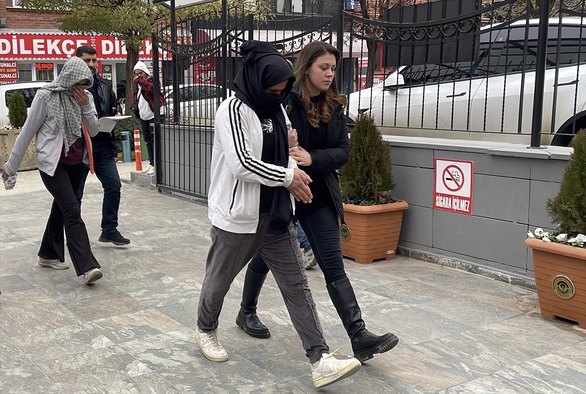 Eskişehir'de 4 ayrı hırsızlık suçundan kesinleşmiş 78 yıl 9 ay hapis cezası hamile olduğu için...