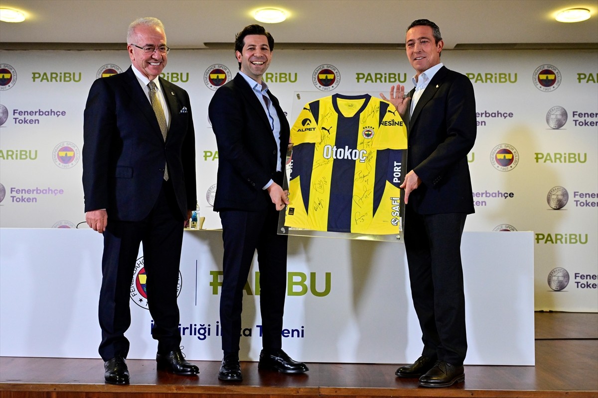 Fenerbahçe Kulübü, Paribu'yla 2021 yılında yaptığı iş birliği anlaşmasını yeniledi. Ülker...