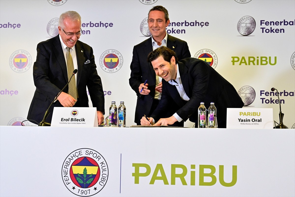 Fenerbahçe Kulübü, Paribu'yla 2021 yılında yaptığı iş birliği anlaşmasını yeniledi. Ülker...