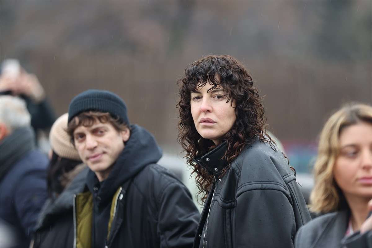 Gürcistan'da 26 Ekim'de yapılan parlamento seçiminden sonra başlayan ve hükümetin AB'ye katılım...