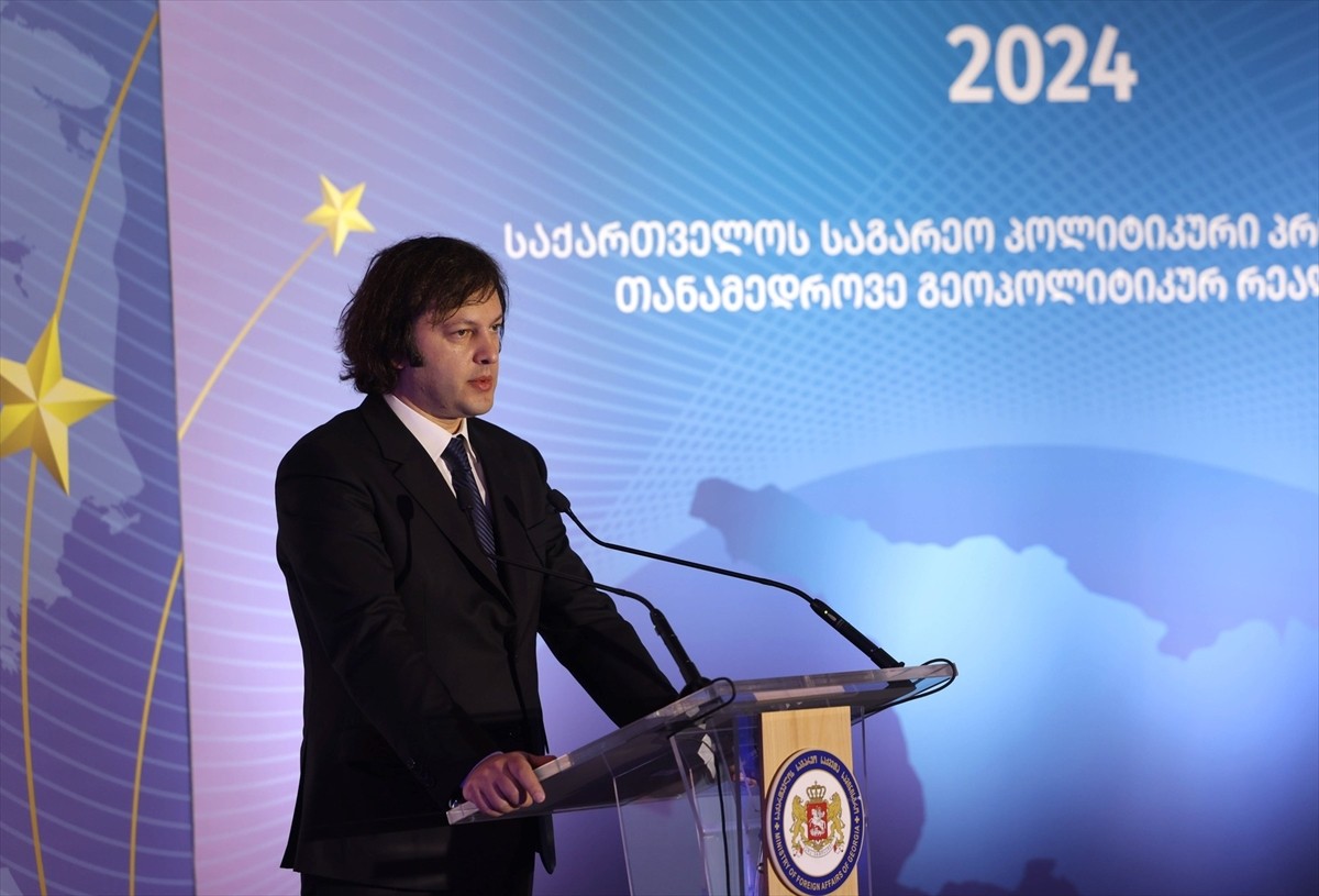 Gürcistan Cumhurbaşkanı Mikheil Kavelaşvili, başkent Tiflis'te düzenlenen Gürcistan Büyükelçiler...