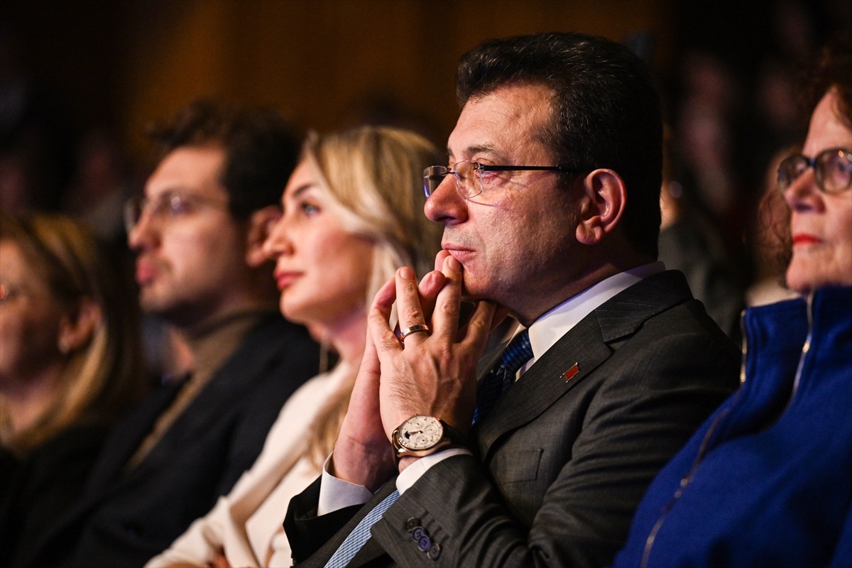 İBB Başkanı Ekrem İmamoğlu, Cemal Reşit Rey Konser Salonu'nda "Atatürk'ün Mirasını Anlamak ve...