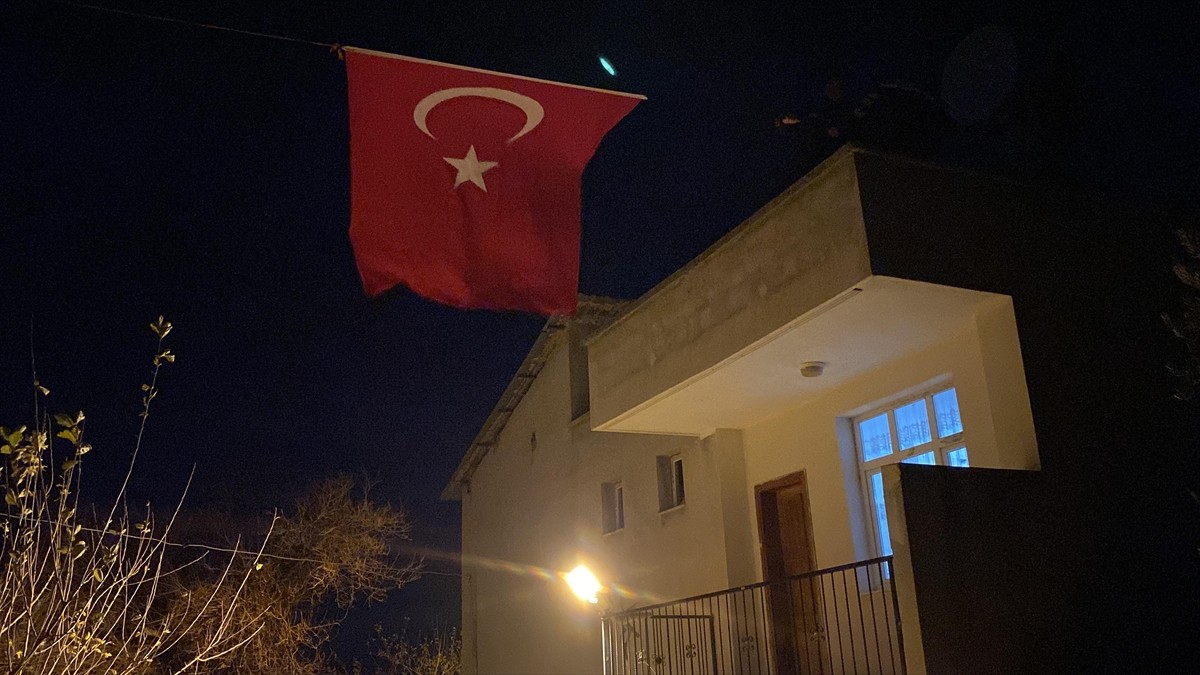 İçişleri Bakanı Ali Yerlikaya, Bursa Adalet Sarayı 6'ncı Ağır Ceza Mahkemesindeki silahlı yaralama...