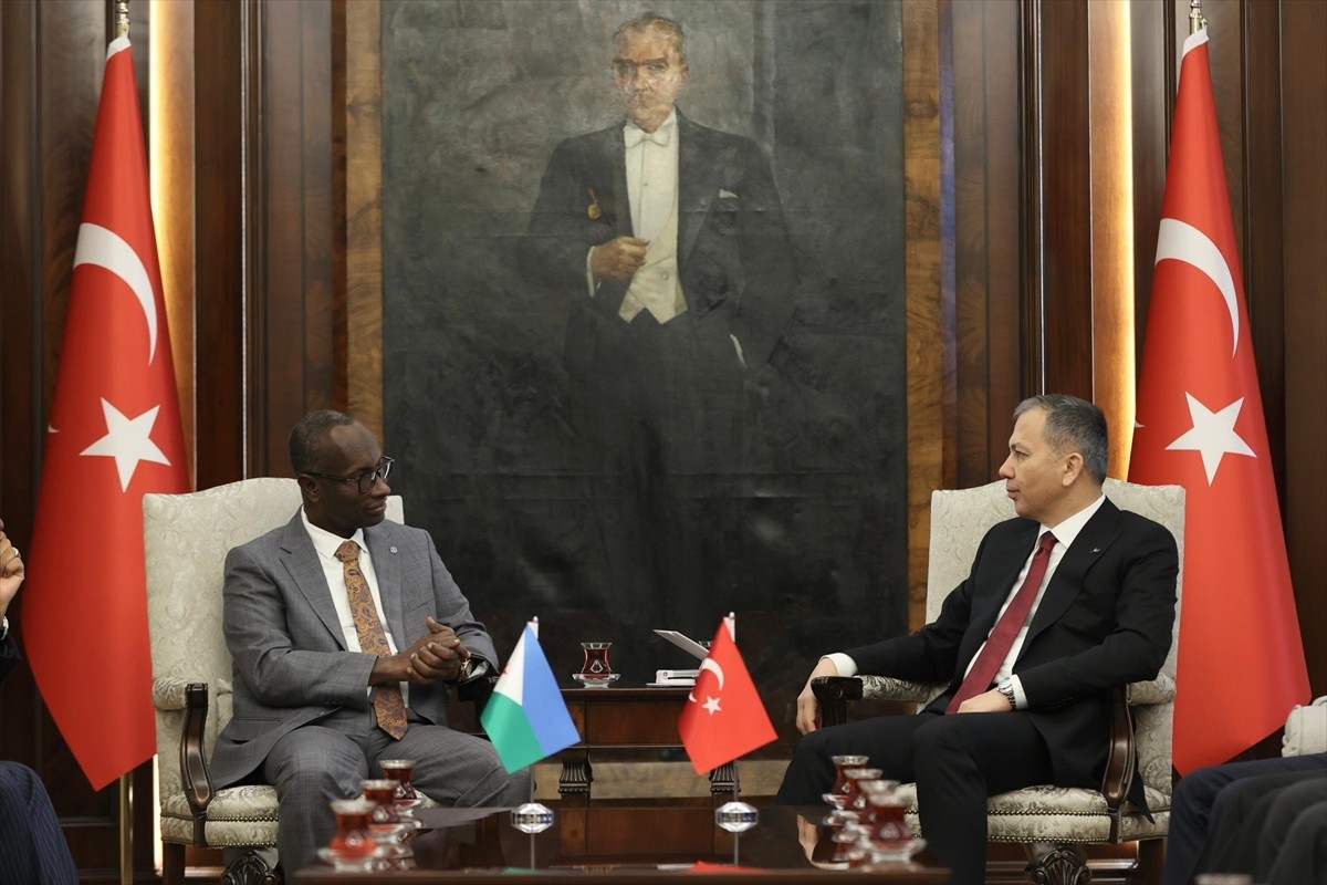 İçişleri Bakanı Ali Yerlikaya, Cibuti İçişleri Bakanı Said Nouh Hassan ile bir araya geldi.