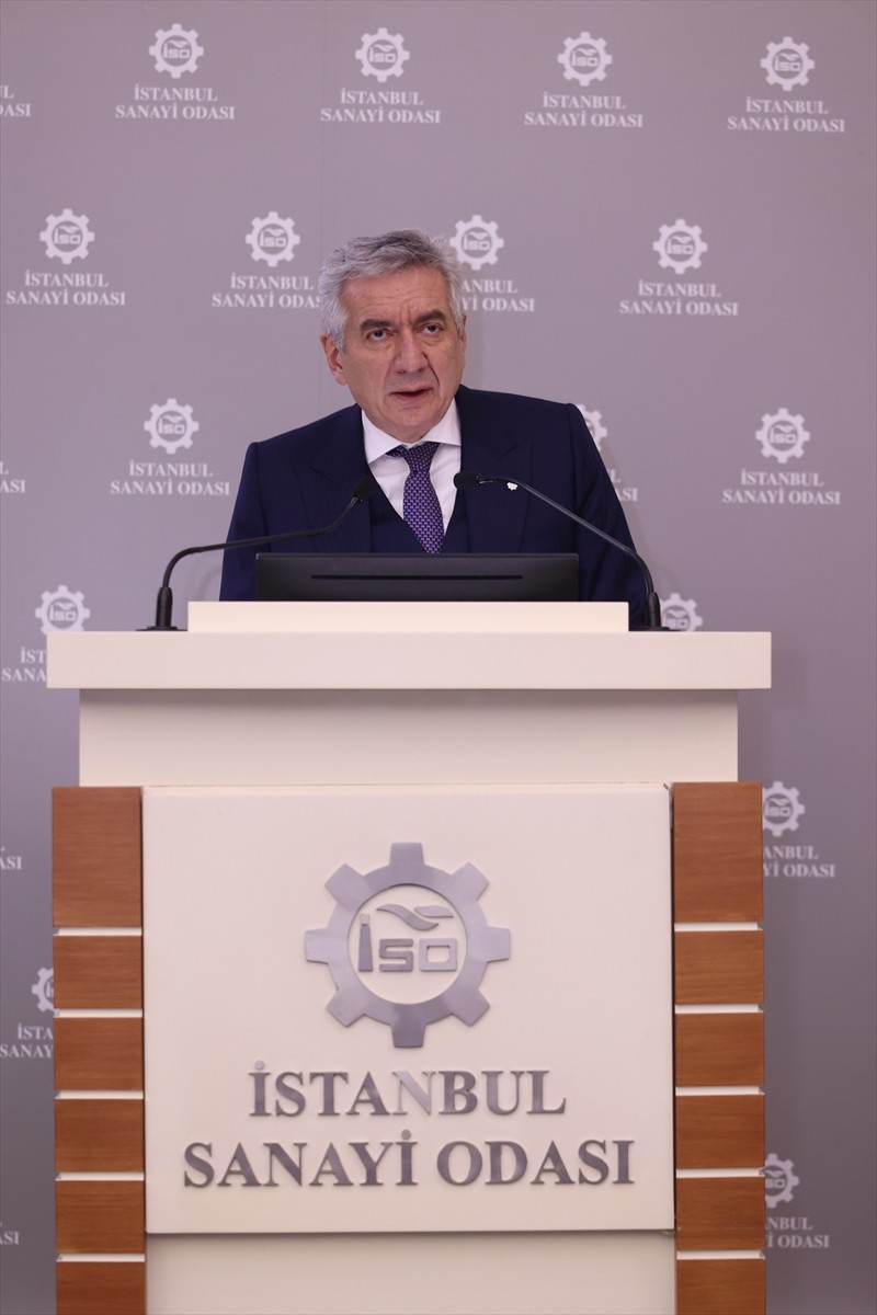 İSO Meclisinin aralık ayı olağan toplantısı, "2025'i Karşılarken Dünya ve Türkiye Ekonomisinin...