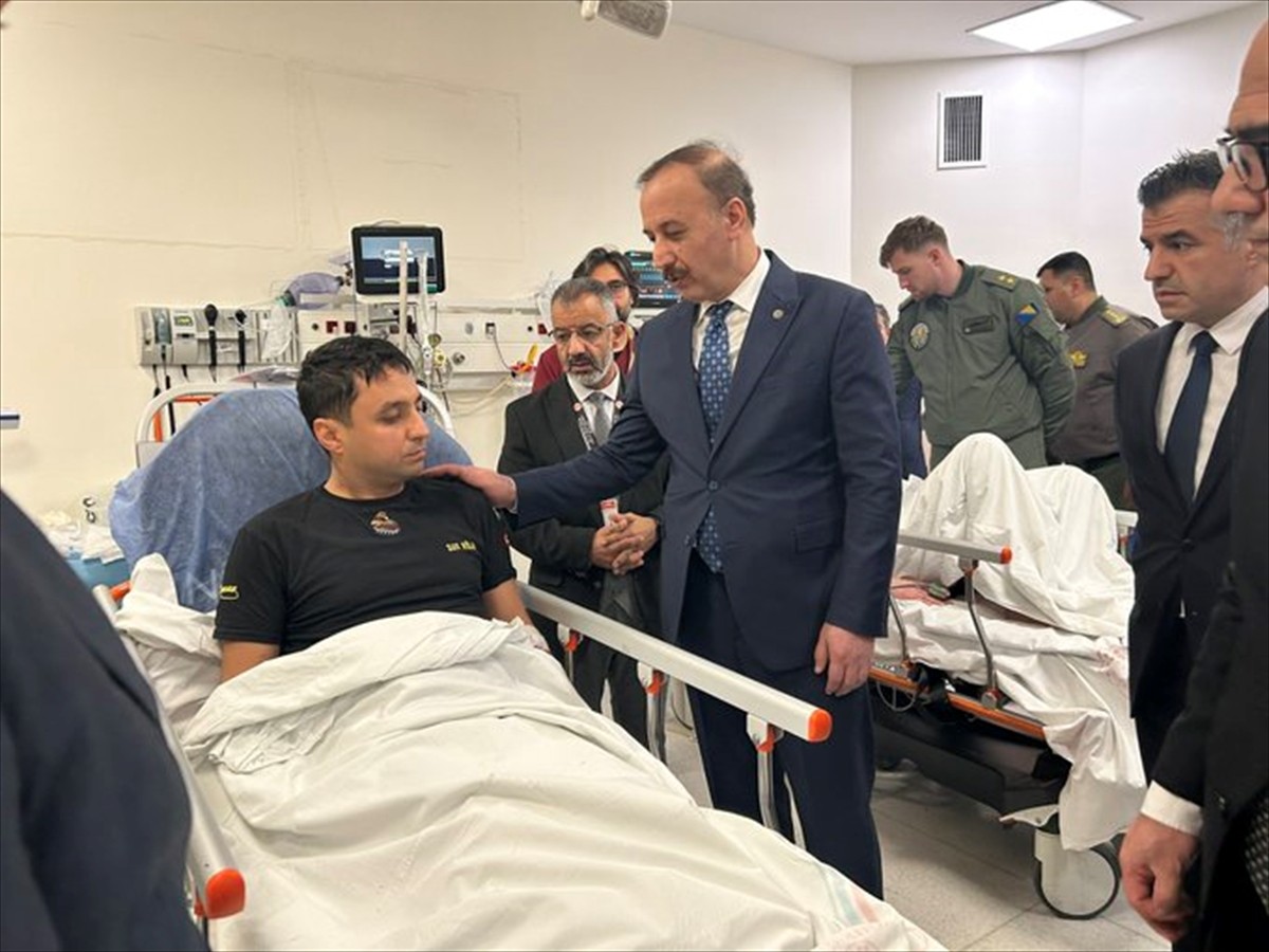 Isparta Valisi Abdullah Erin, 6 askerin şehit olduğu helikopter kazasının ardından Isparta Şehir...